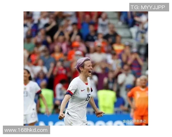 喜欢笑的足球球星有哪些?这些球员以微笑和幽默打动了球迷的心 喜欢笑的足球球星有哪些?这些球员以微笑和幽默打动了球迷的心